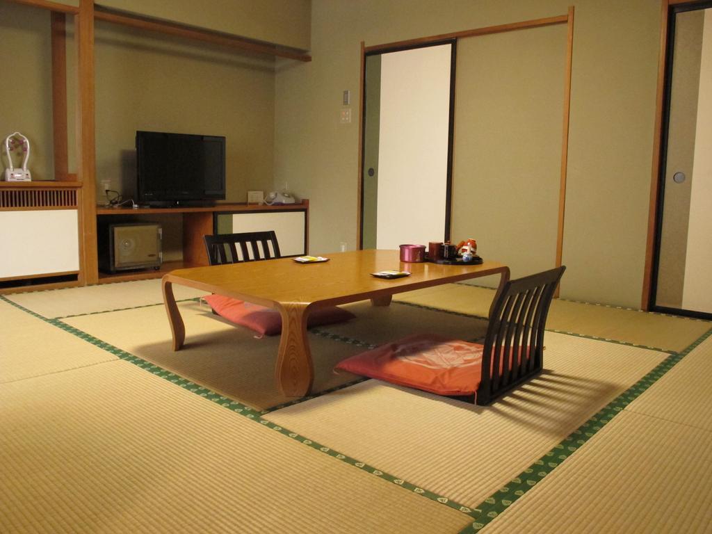 Sakaeya Hotel Tendo Ruang foto